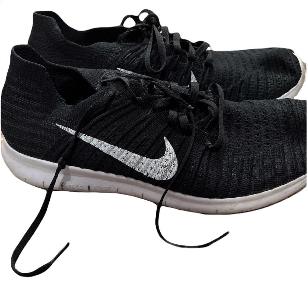 Mens Nike fly knit sneakers